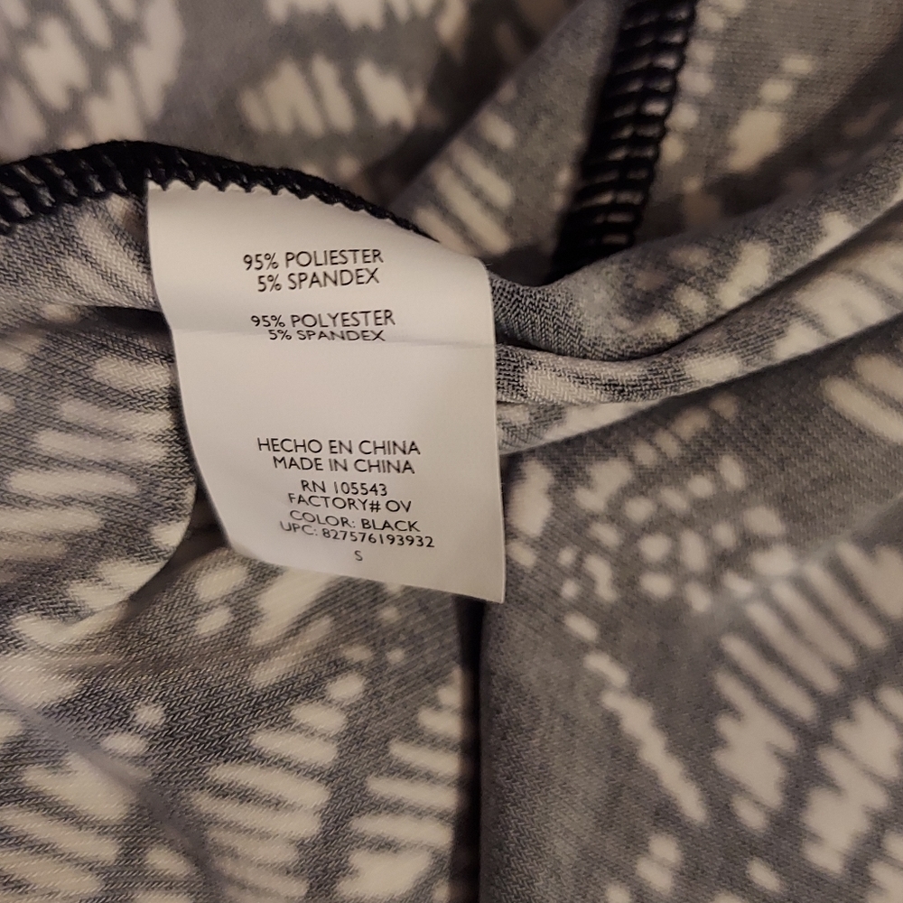 Vintage wrap dress by Daisy Fuentes- black and white - Picture 10 of 10